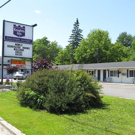 ナイツ イン アーンプライアー On Arnprior エクステリア 写真