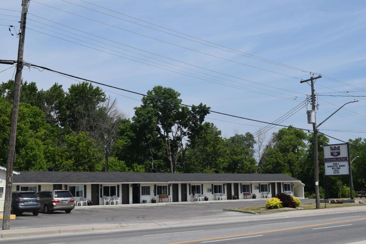 ナイツ イン アーンプライアー On Arnprior エクステリア 写真