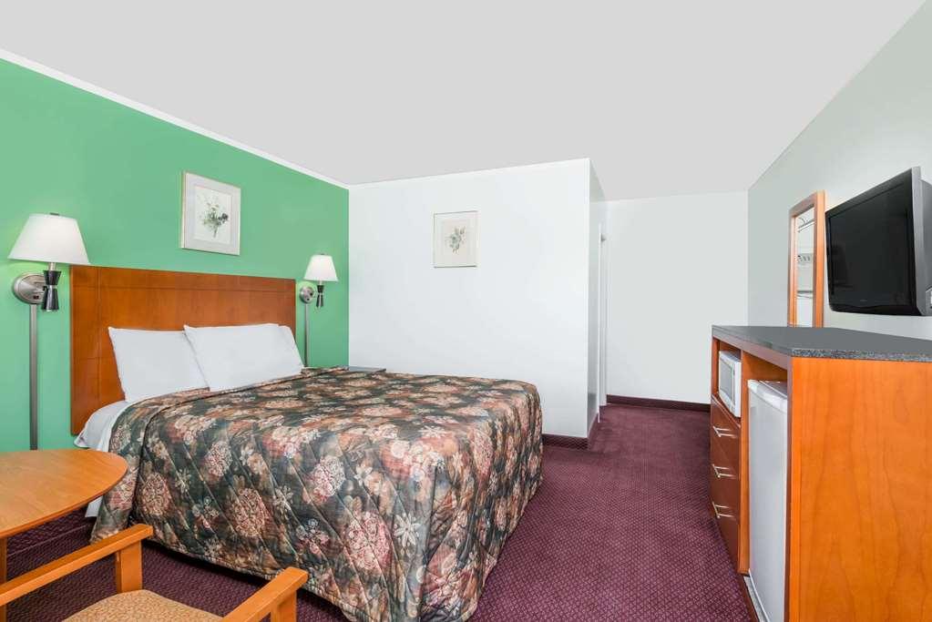 ナイツ イン アーンプライアー On Arnprior 部屋 写真