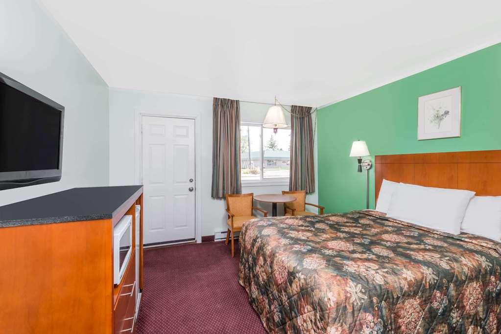 ナイツ イン アーンプライアー On Arnprior 部屋 写真