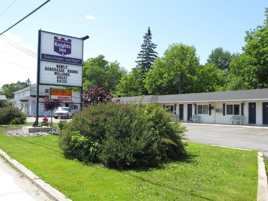 ナイツ イン アーンプライアー On Arnprior エクステリア 写真